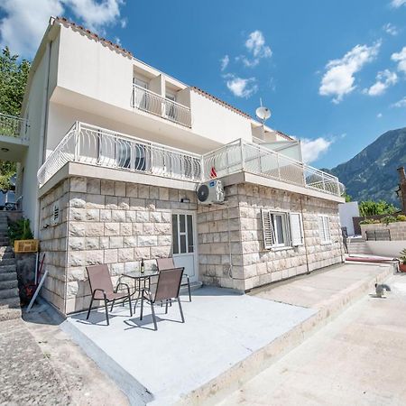 Seafront Apartment Котор Экстерьер фото